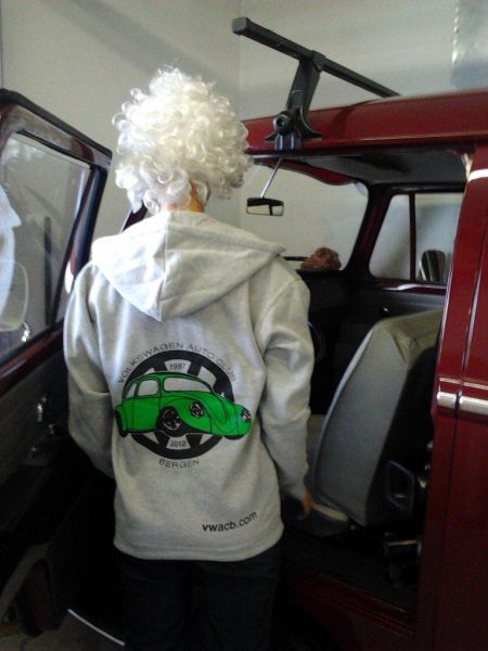hoodie2012-2-1200.jpg