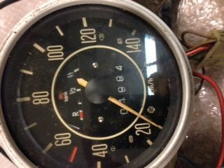 SPEEDOMETER.JPG