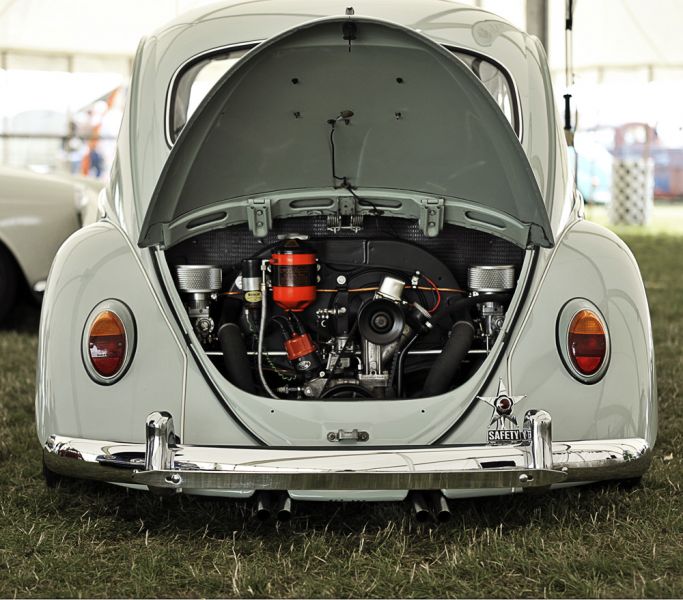 VWAction08_11.jpg
