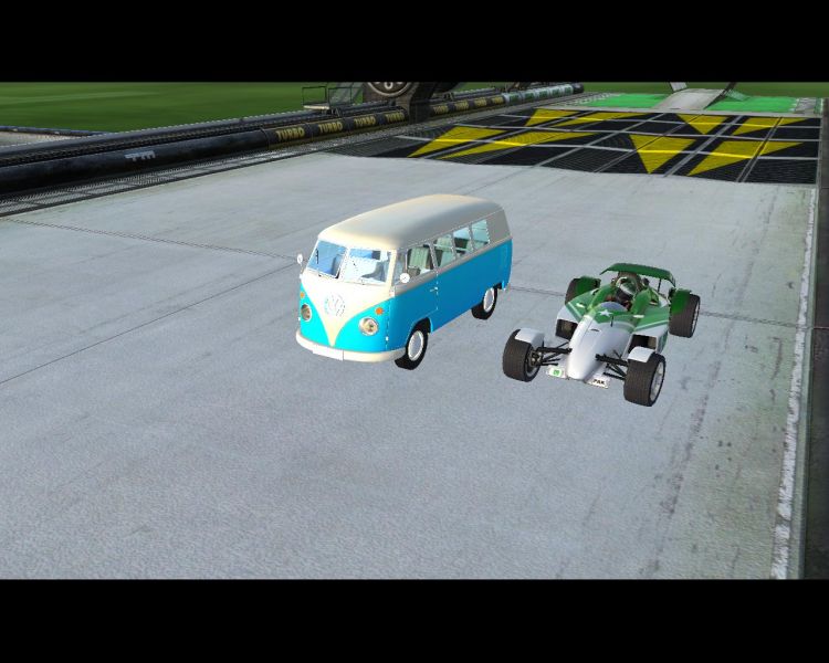 VW Samba mot F1-bil.jpg