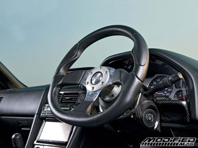 momo-steering-wheel.jpg