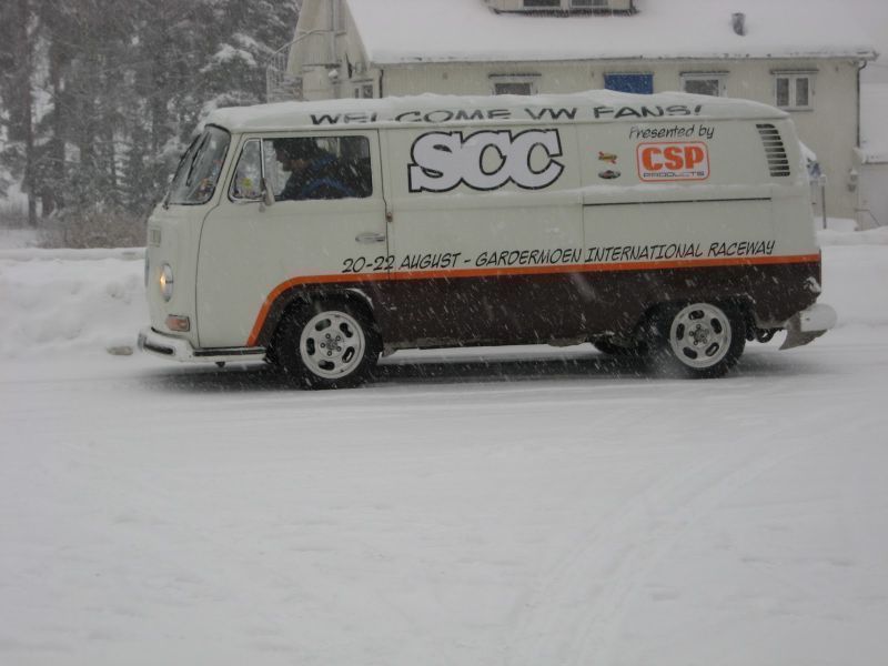 SCC bus in snow.JPG